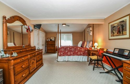 50 Pleasant St, Whitman MA  02382-2118 exterior