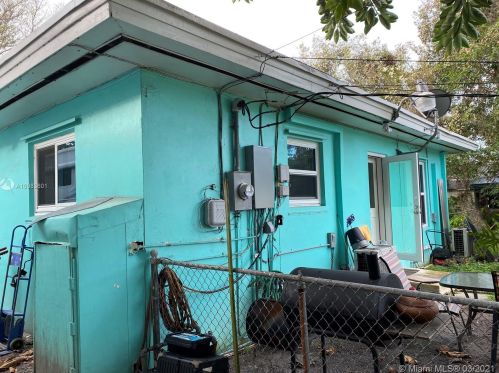 526 7th St, Dania Beach FL  33004-2305 exterior