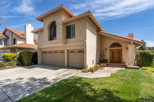 24202 Cary Ct, Santa Clarita, CA 91321-3925