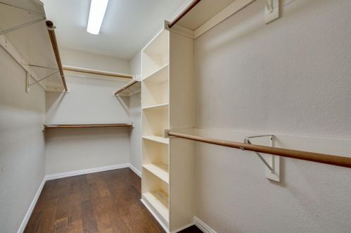 713 Sierra Ln, Lewisville TX  75028-7186 exterior