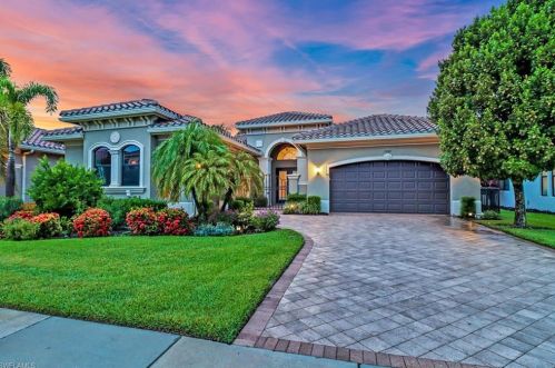 3263 Atlantic Cir, Naples, FL 34119-8641