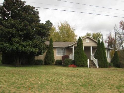 246 Country Club Ln, Madisonville, KY 42431-3810