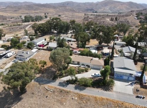 16430 Bailey St, Lake Elsinore, CA 92530-5031