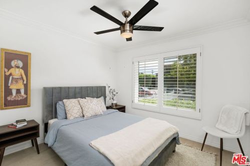 4841 Tyrone Ave, Van Nuys CA 91401-5126 exterior