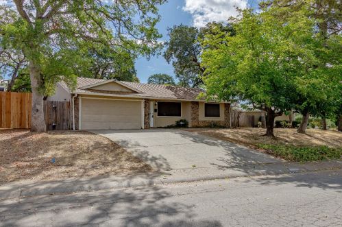 9757 Beachwood Dr, Citrus Heights, CA 95662-5516