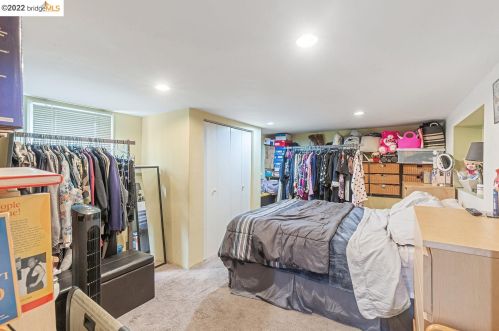 2714 60 Ave, Oakland CA 94605-1501 exterior