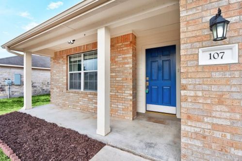 107 Hanstrom Dr, Monadale, TX 78634-4339