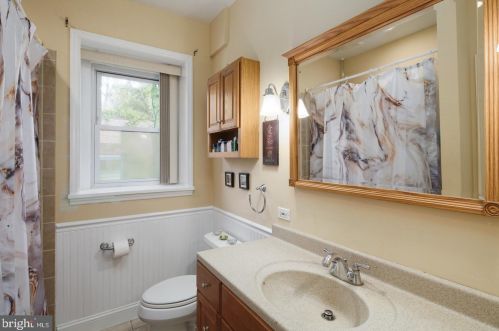 2828 Old Welsh Rd, Willow Grove PA  19090-3936 exterior