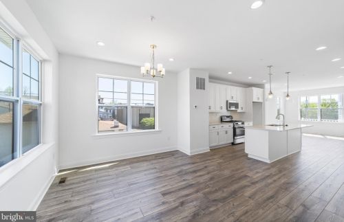 328 Walnut St, Collegeville PA  19426-3601 exterior