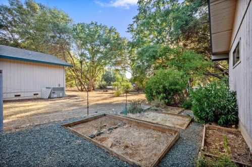 14432 Lodgepole Dr, Lake Wildwood CA  95946-9575 exterior