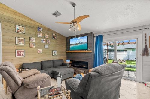 1171 4th Pl, Cape Coral, FL 33990-0028