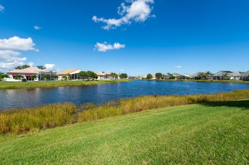 151 Magnolia Lakes Blvd, Fort Pierce, FL 34986-3568
