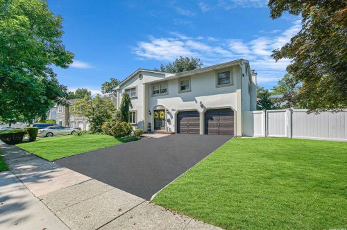 1776 Bard Ln, Hempstead, NY 11554-1506