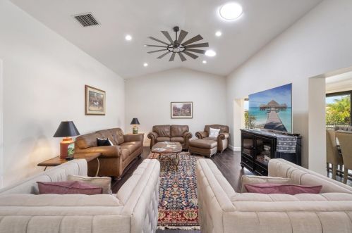 2904 Appaloosa Trl, West Palm Beach FL  33414-7639 exterior