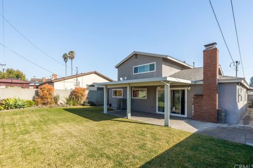 20127 Gunlock Ave, Long Beach CA  90746-2920 exterior