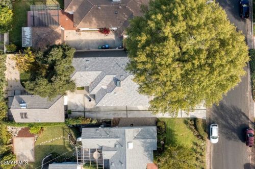 14363 Collins St, Van Nuys CA 91316-1030 exterior