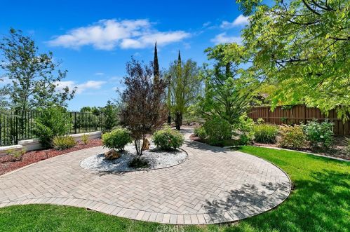 32862 Pine Cir, Temecula CA  92592-1369 exterior