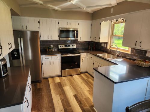 4265 94, Milwaukee WI 53222-1517 exterior