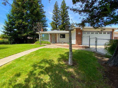 6709 Somersworth Dr, Citrus Heights, CA 95621-4123