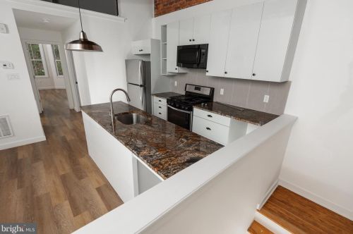 1515 Mckean St, Philadelphia PA  19145-3033 exterior