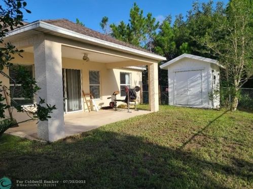 7875 103rd Ave, Vero Beach, FL 32967-6600