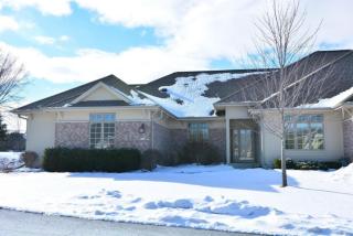 7551 Heron Pond Dr, Thiensville, WI 53092-4394
