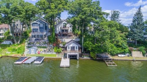 93 Bertrand Island Rd, Mount Arlington, NJ 07856-1401