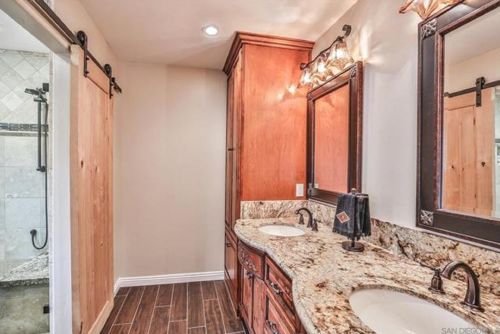 1850 Treseder Cir, El Cajon CA  92019-3829 exterior