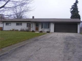 4237 Raymond Dr, Brunswick, OH 44212-3971