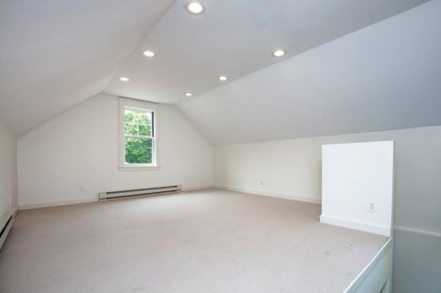 33 Pickering St, Danvers MA  01923-2017 exterior