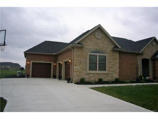 1260 Macintosh Ct, Troy, OH 45373-7806