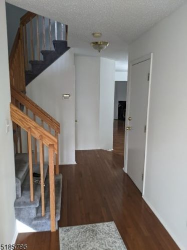 1705 Park Pl, Springfield NJ  07081-3504 exterior