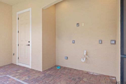 707 Woodbridge Ct, Ormond Beach FL  32174-1032 exterior