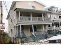 31 Plaza Ave, Waterbury, CT 06710-1504