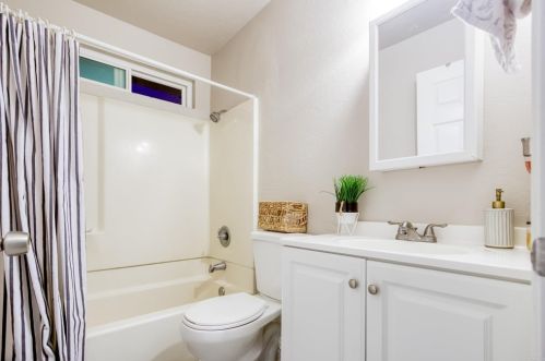 195 Madrona St, Chula Vista CA 91910-2917 exterior