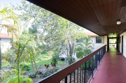 6239 24th Ave, Hialeah, FL 33016-3904