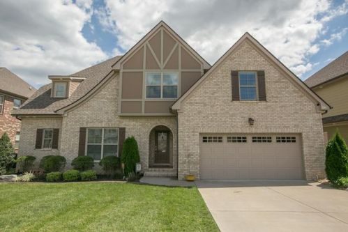 1204 Stockwell Dr, Murfreesboro, TN 37128-3883