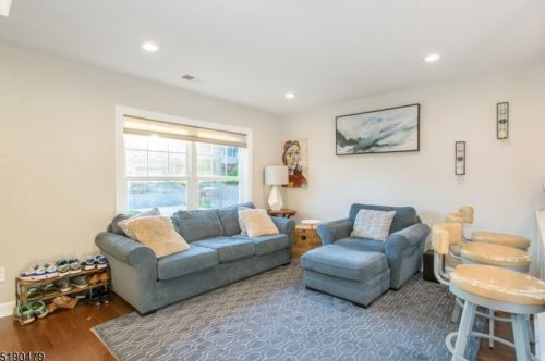 1149 Briarcliff Dr, Rahway NJ  07065-1935 exterior