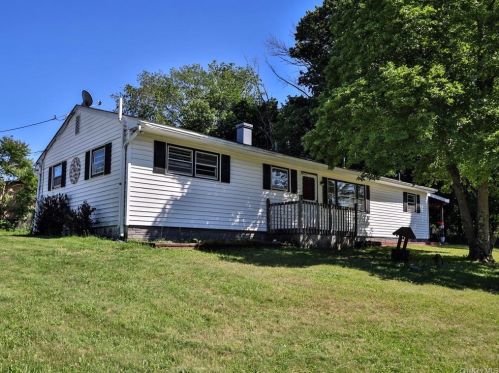 80 Anthony St, Middletown, NY 10940-3354