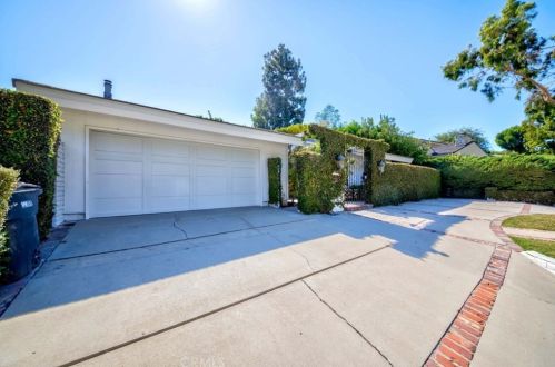 11 Vista Real Dr, Palos Verdes Estates, CA 90274-4227