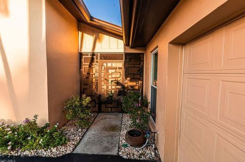 4129 Lakewood Blvd, Naples, FL 34112-6117