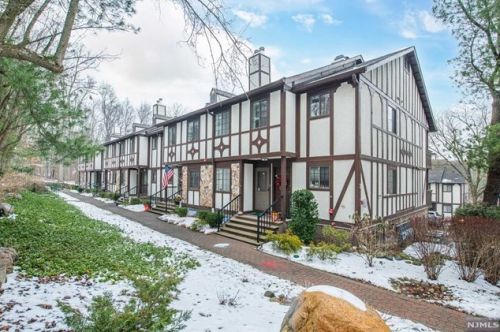 311 Mark Twain Way, Mahwah, NJ 07430-3474