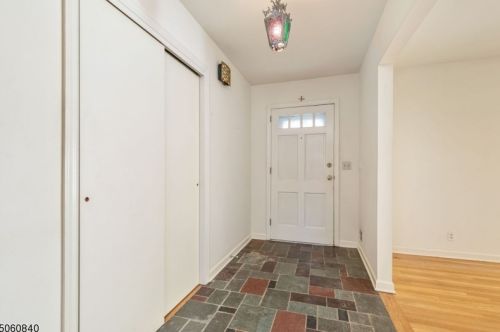 1132 Prospect St, Westfield, NJ 07090-4242