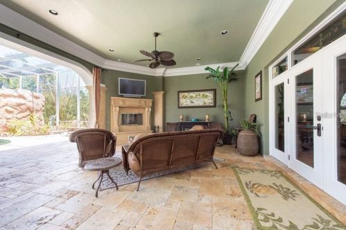 2014 Pioneer Dr, Lakeland FL  33809-4995 exterior