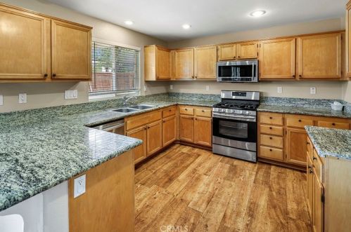 42089 Delmonte St, Temecula CA  92591-7921 exterior