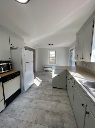 889 Northfield Rd, Hinsdale NH  03451-2507 exterior