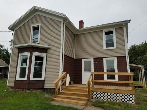 44 West Ave, Lyndonville, NY 14098-9744