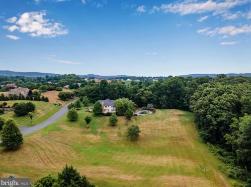 644 Southridge Dr, Navy Sup Dpt PA  17055-6025 exterior