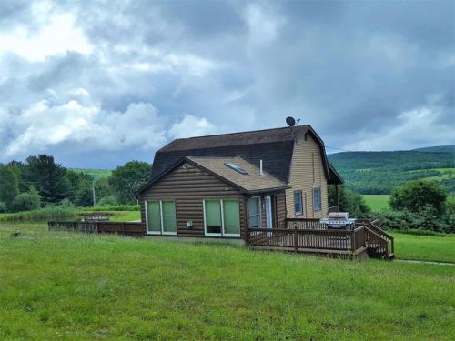 201 Houck Dr, Coventryville, NY 13733-2217