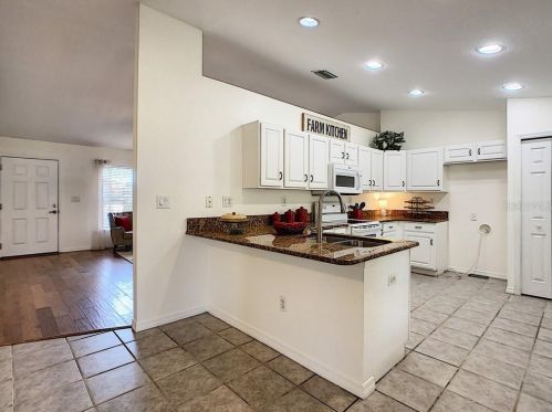 10187 122nd St, Belleview FL  34420-7492 exterior
